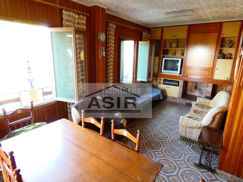 Foto 1892c563-1929-4155-a1ff-9f56eddab4fb. Chalet bonito chalet en la urbanización el respirall en Alzira