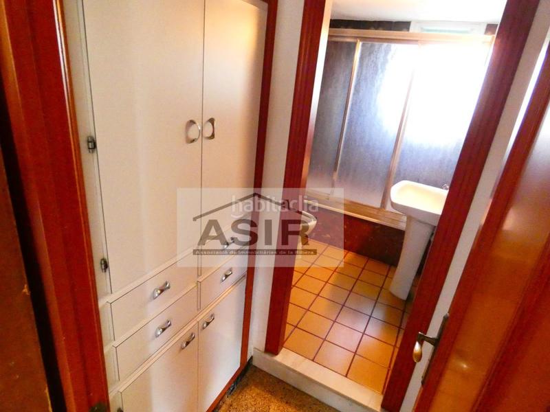 Foto bf3cf15e-6569-4348-9b1f-c0c39a1db033. Chalet bonito chalet en la urbanización el respirall en Alzira