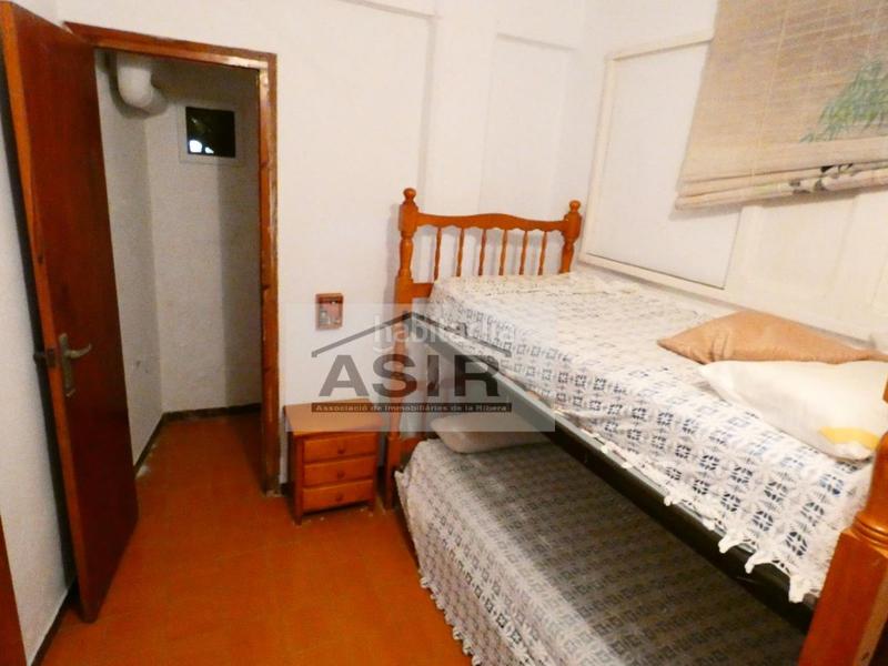 Foto eebeee2c-66cc-4ced-91e7-9267edf6c420. Chalet bonito chalet en la urbanización el respirall en Alzira