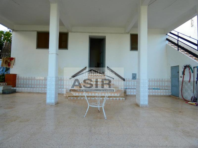 Foto ffb4b087-f7a6-4d17-a48a-ac072e6a99dd. Chalet bonito chalet en la urbanización el respirall en Alzira