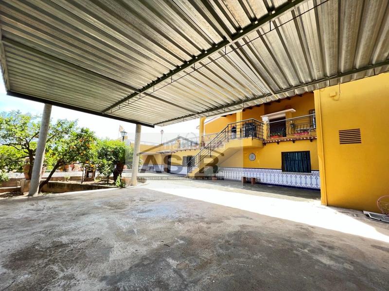 Foto 5417e923-9a0c-43c2-ba27-eef3878bb073. Chalet mit parking pool in Urbanitzacions i Pedanies Nord Alzira