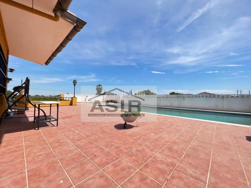 Foto 90eb9de6-d7cf-4839-8941-3b161395bc9f. Chalet mit parking pool in Urbanitzacions i Pedanies Nord Alzira