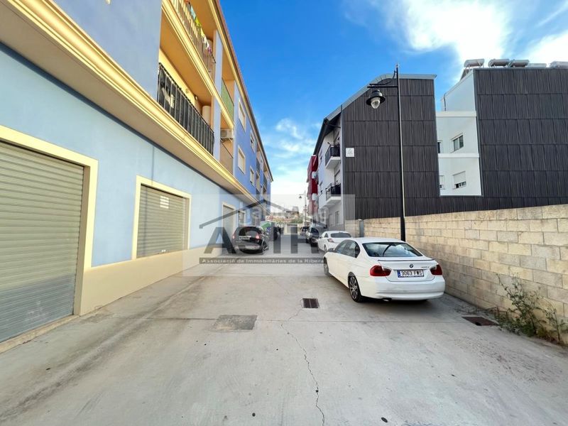 Foto 535ca0e5-55dd-4075-9535-06526aa34d66. Local comercial a Pobla Llarga (la)