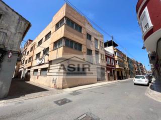 Gebäude in Sants Patrons. Edificio venta alzira