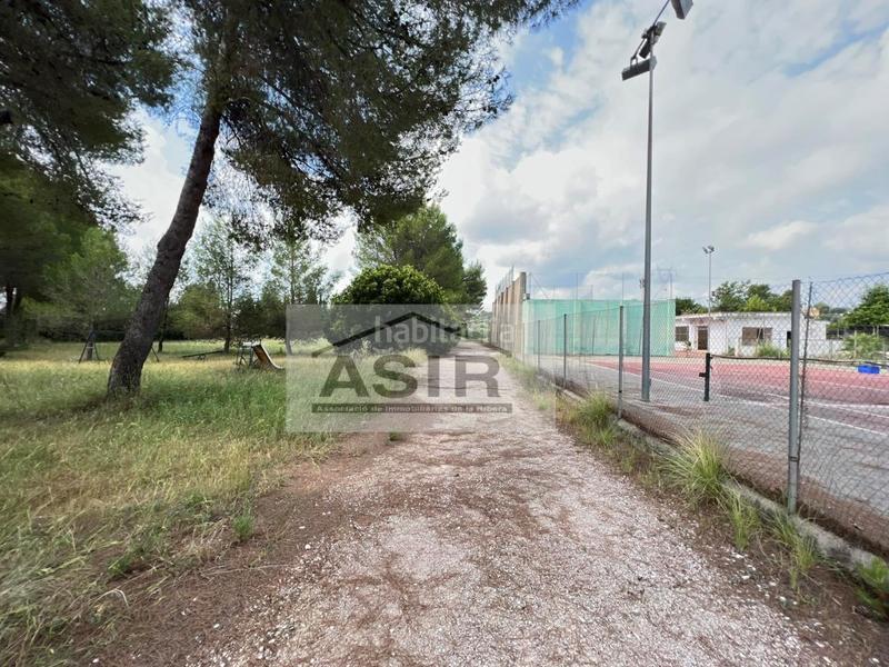 Foto 278806bc-1e79-4e1b-acdb-d97cb4c38fbe. Terreno residenziale in Alberic