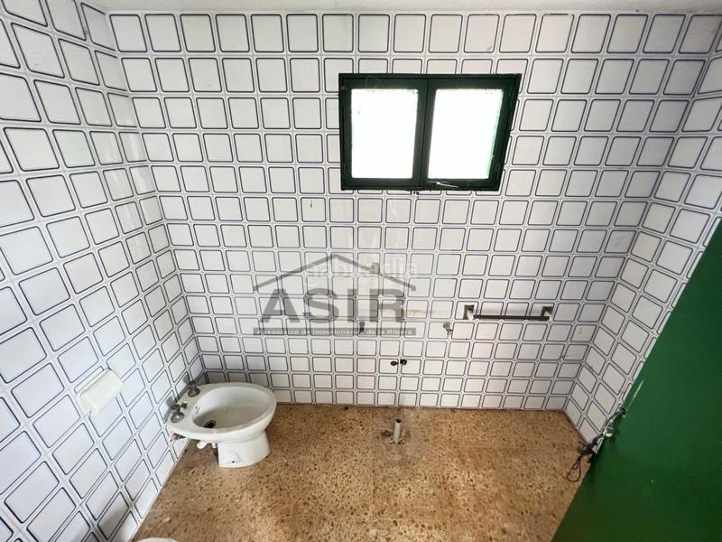 Foto cf3a9840-2f8a-4a4f-9469-2dcc5a53451d. Terreno residenziale in Alberic