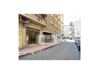 Lloguer Local Comercial  N/a. Excelente local en la plaza mayor en un punto inmejorable y con