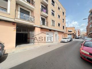 Aparcament cotxe  N/a. Garaje cerrado comunitario y muy amplio en zona doctor ferrán co
