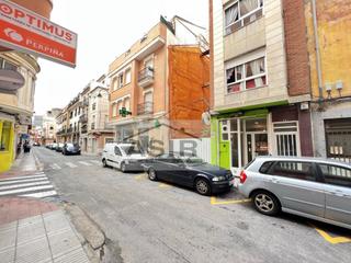Lloguer Local Comercial a Centre. Bonito local reformado al lado de la plaza mayor para montar el