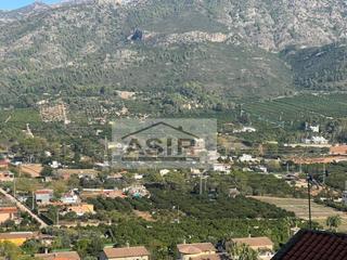 Terrain résidentiel  N/a. Parcela urbana para edificar una vivienda unifamiliar en la urba