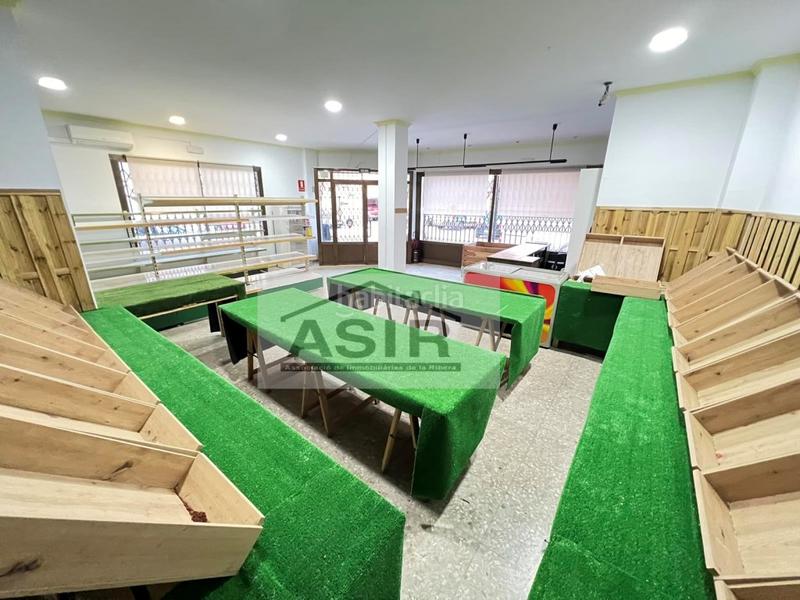 Foto f6f4d245-25b3-4ff0-bff8-b28b9228b2b6. Locale commerciale in Sants Patrons Alzira