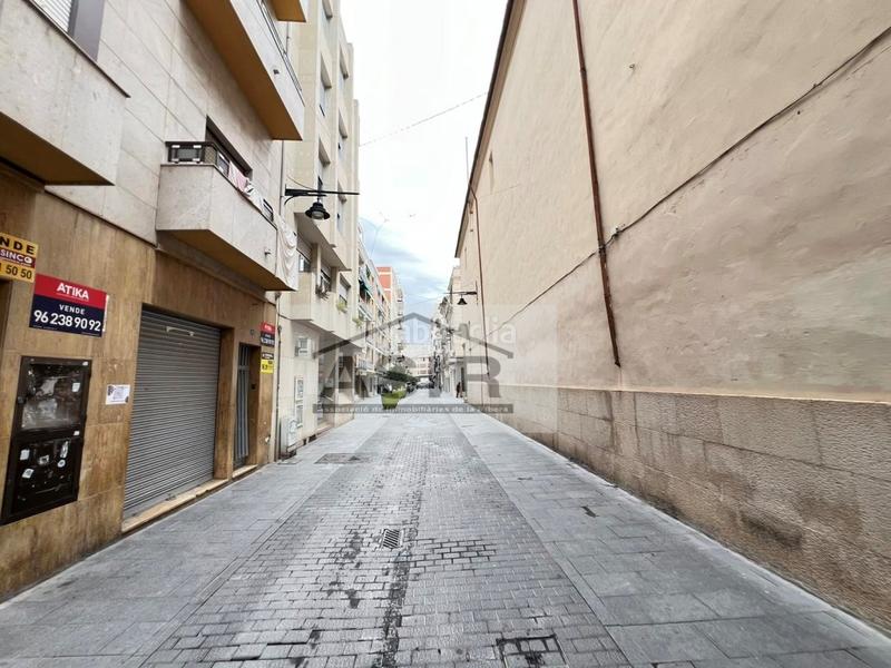 Foto ff207107-f869-4f8c-91d3-c4285bb93c1f. Affitto locale commerciale in El Llombo Ontinyent