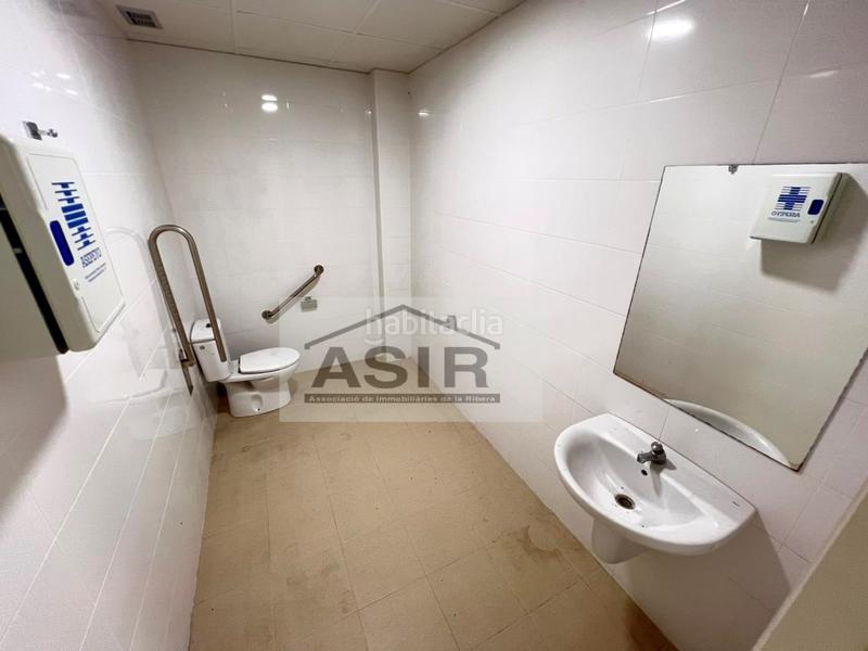 Foto 29566a20-b79e-4d56-9cb3-06d0c9b3d37a. Lloguer local comercial a El Llombo Ontinyent