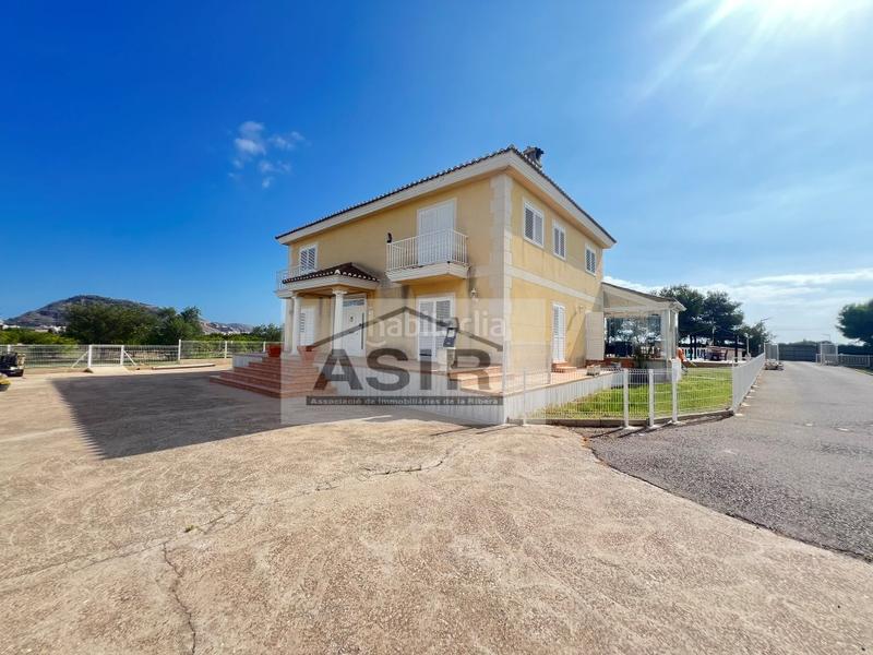 Foto 3503e913-4cf4-4b63-a22f-e91512d16ad9. Chalet avec parking piscine dans El Marenyet Cullera