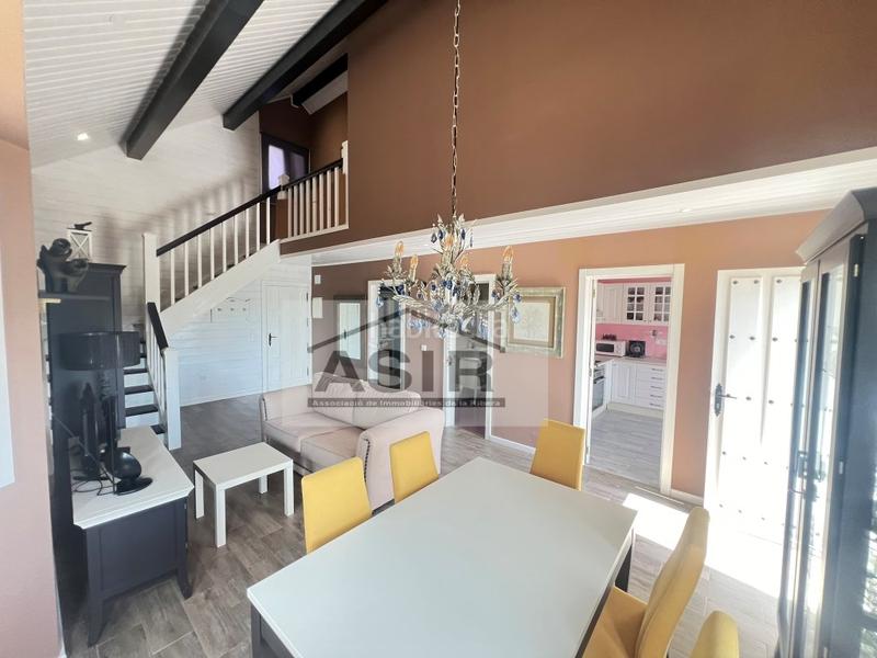 Foto 6cb8c5f4-6352-45ad-bd9d-878cb31f934b. Chalet avec parking piscine dans El Marenyet Cullera