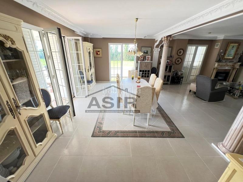 Foto e15051f8-77d3-41a8-939d-79bb1ed78022. Chalet avec parking piscine dans El Marenyet Cullera