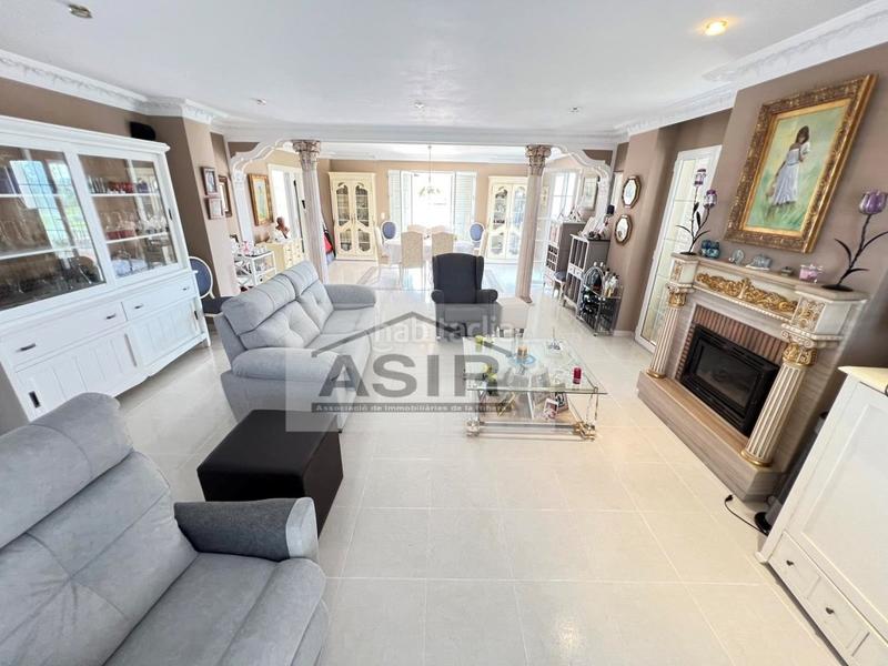 Foto f520f9c3-b84c-4e6a-a894-5ba9643e91b9. Chalet avec parking piscine dans El Marenyet Cullera