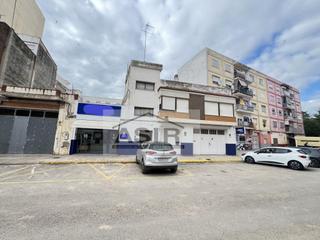 Maison à Pere Crespí. Casa 5 habitaciones venta alzira