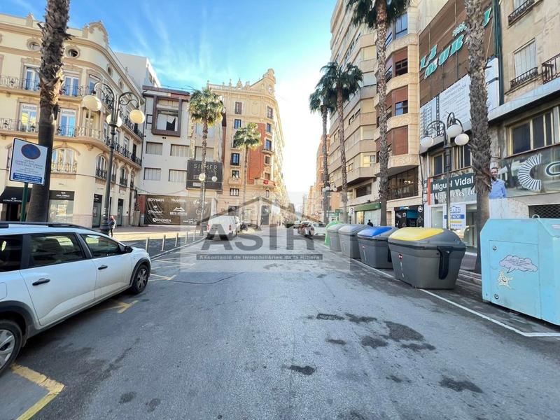 Foto 40dfd4a8-d0a8-40f3-a605-cc6c010b1ec9. Gebäude in Centre Alzira