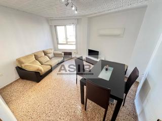 Appartement à Centre. Bonito segundo piso sin ascensor en perfecto estado, con terraza