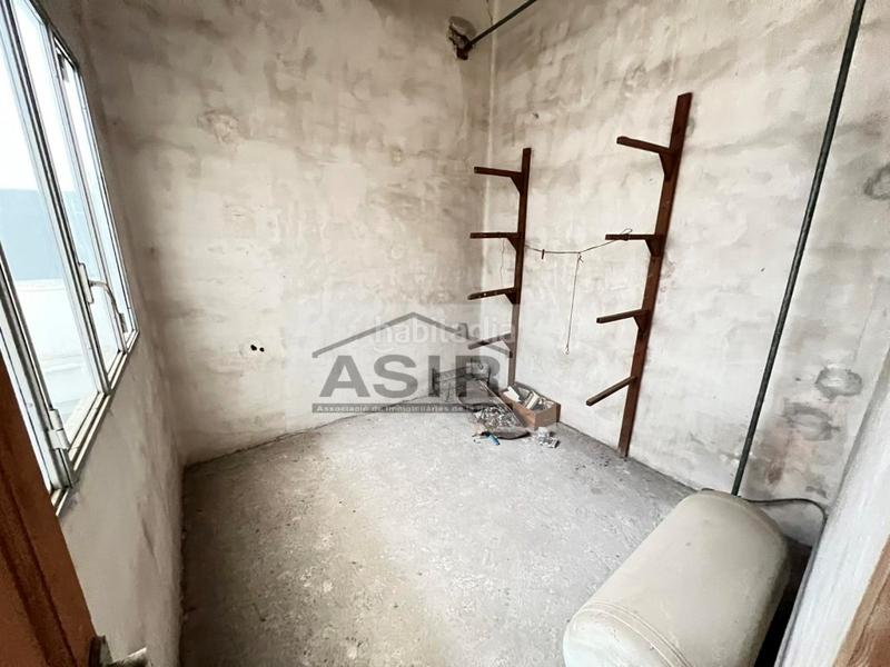 Foto 0ad6b257-96d0-4f20-86db-533f5cd229ca. Edifici a Centre Alzira