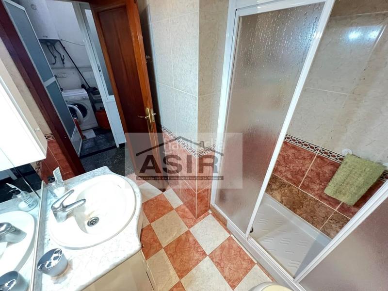 Foto 1aa6f0b6-2238-4dbe-b506-d51a043bacfd. Edifici a Centre Alzira