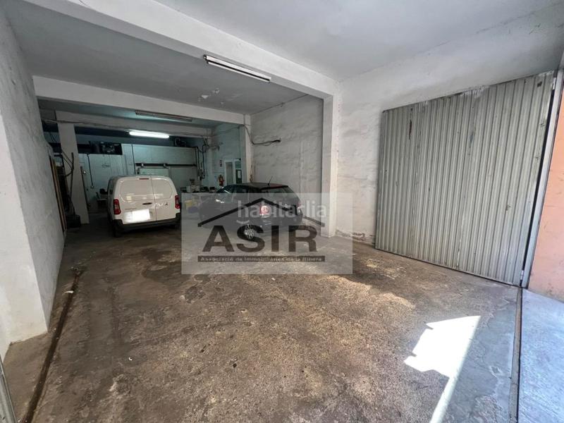 Foto 74f663d8-0574-49ce-9a32-1ebb670e58df. Edifici a Centre Alzira