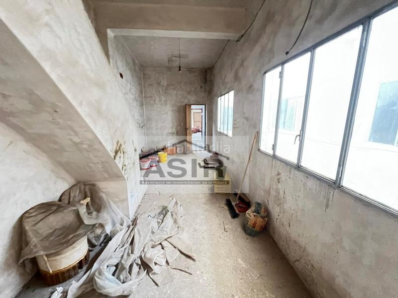 Foto 88c44332-0c93-489d-8f2a-54f0c492c78c. Edifici a Centre Alzira