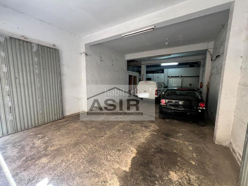 Foto ac6d148b-7dea-488f-90f2-b7b7288c49fa. Edifici a Centre Alzira