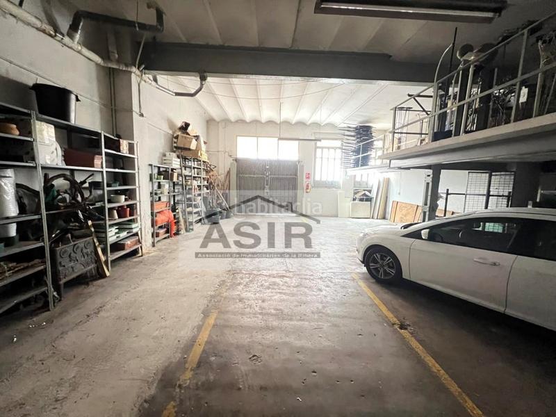 Foto acab770f-14be-4e9a-8416-62b97df66833. Edifici a Centre Alzira