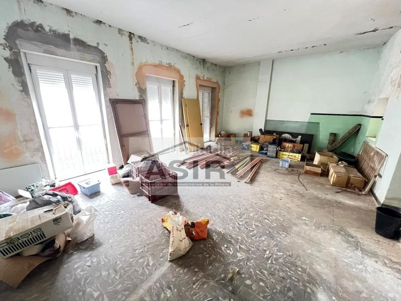 Foto c91edc9a-9d31-4b37-8285-91f1831034f6. Edifici a Centre Alzira