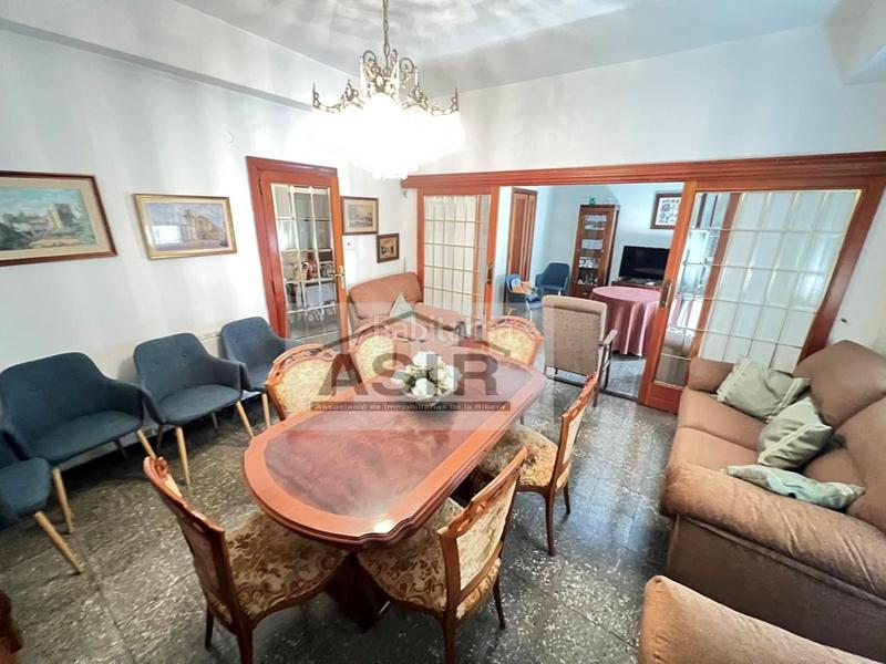 Foto e159bf18-6a28-4765-8b06-bde6af2ba710. Edifici a Centre Alzira