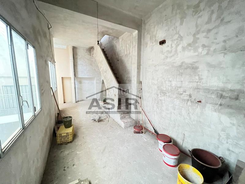 Foto fb91331a-6da4-4846-ac94-33b2ee0e4d0e. Edifici a Centre Alzira