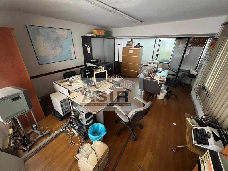 Foto b6816290-9114-4560-9cb3-1d97ad0602ca. Industrial building in Corbera