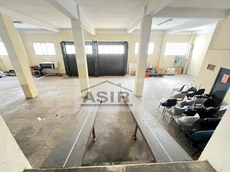 Foto bcefb244-140d-47ba-8c0f-4cf95cff05e2. Industrial building in Corbera