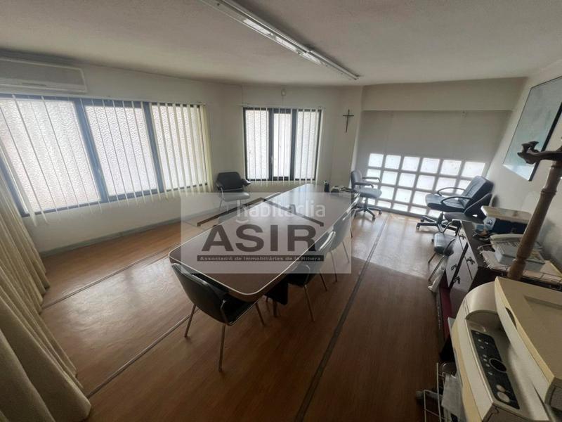 Foto e6da3f0b-89b5-40ba-bac3-fd55f1833009. Industrial building in Corbera