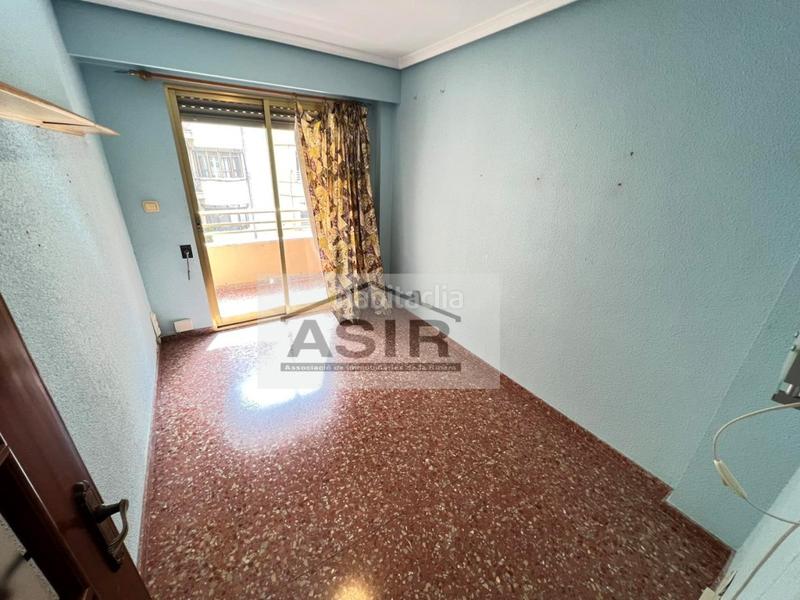 Foto b59705b2-98cd-4762-bf65-287af13a7c26. Piso  4 habitaciones venta en Pere Crespí Alzira