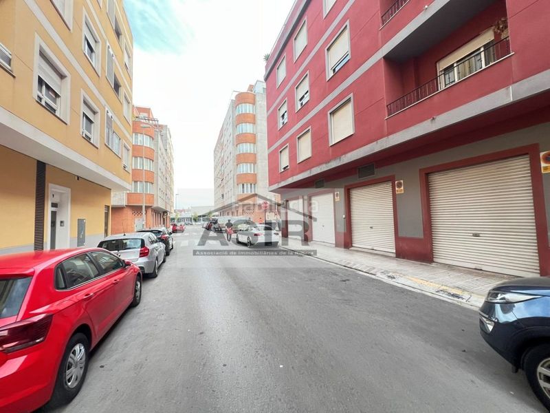 Foto 1f49b2b8-0215-46ef-8e1e-6c8b7c70f1ec. Aparcament cotxe a Alquenència - Venècia Alzira