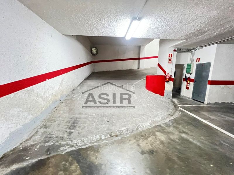 Foto e3a6e490-cb53-4816-be16-637cdc5c268b. Aparcament cotxe a Alquenència - Venècia Alzira