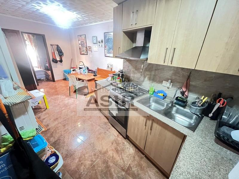 Foto 5202d086-da5d-40fd-b7b4-5786759a5b51. Pis a Albuixarres Alzira