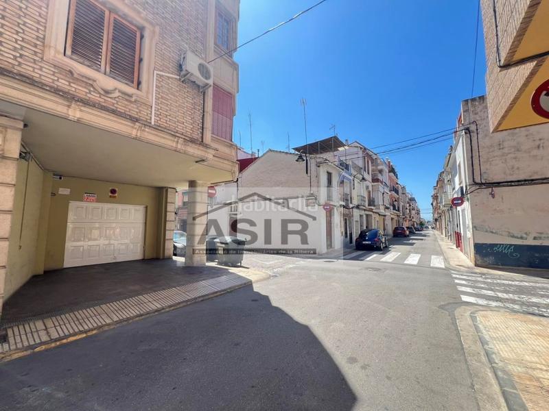 Foto 97b90cb3-cc17-442f-84d3-cb626dd56c73. Aparcament cotxe a Sants Patrons Alzira