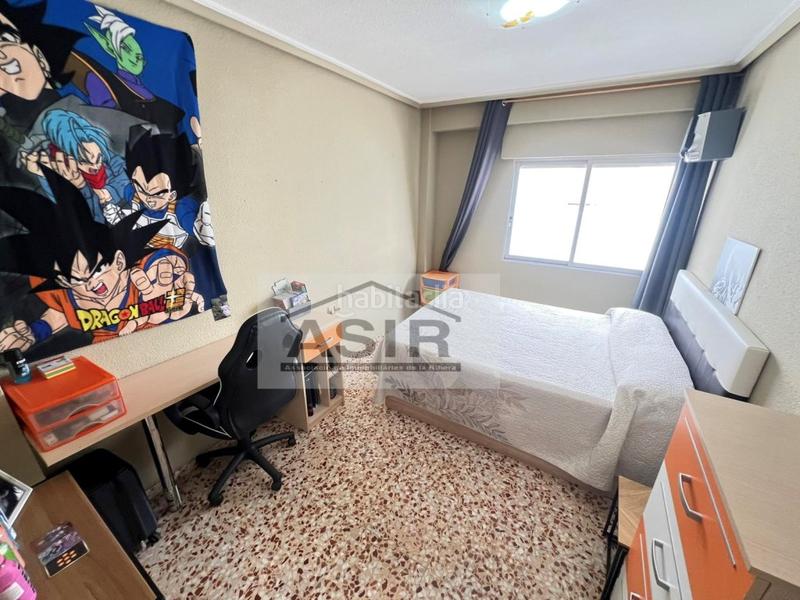 Foto fe87e41b-474f-4534-85dd-10f5cc5b4e7a. Etagenwohnung in Pere Crespí Alzira