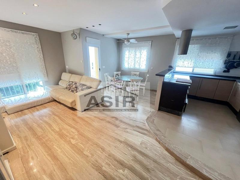 Foto ba5a4364-f10d-4986-8519-ca7bd9543670. Alquiler ático  4 habitaciones alquiler en Algemesí