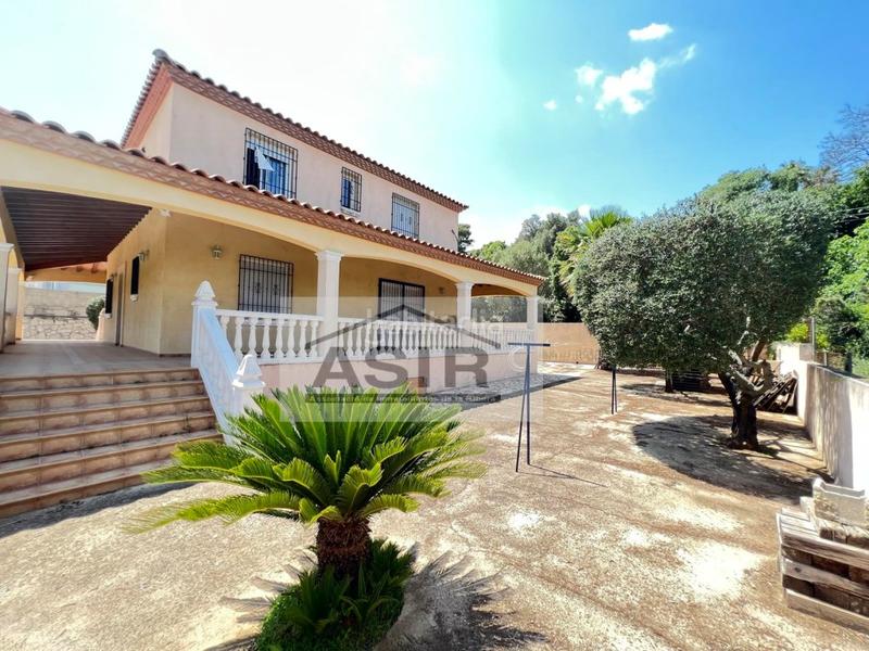 Foto 45ee1206-46e4-46d8-97db-6b6e79440267. Chalet mit parking pool in Urbanitzacions i Pedanies Nord Alzira