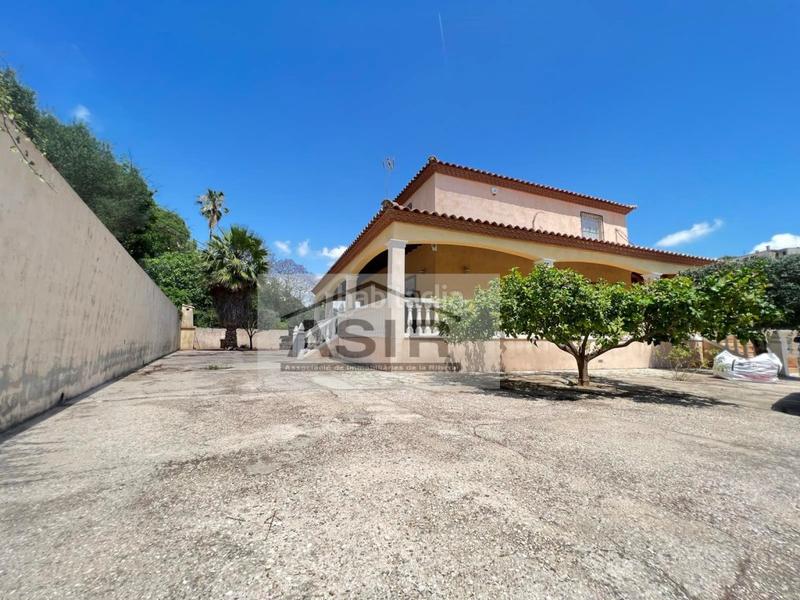 Foto 9a9229ad-4f08-4ea4-8c3e-1ed874d9d80e. Chalet mit parking pool in Urbanitzacions i Pedanies Nord Alzira