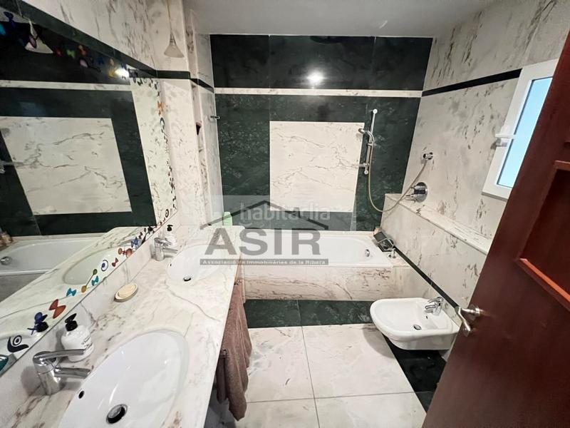 Foto e9f61e2a-681a-4e01-a1e3-603112fc17a4. Flat with heating parking in La Vila Alzira