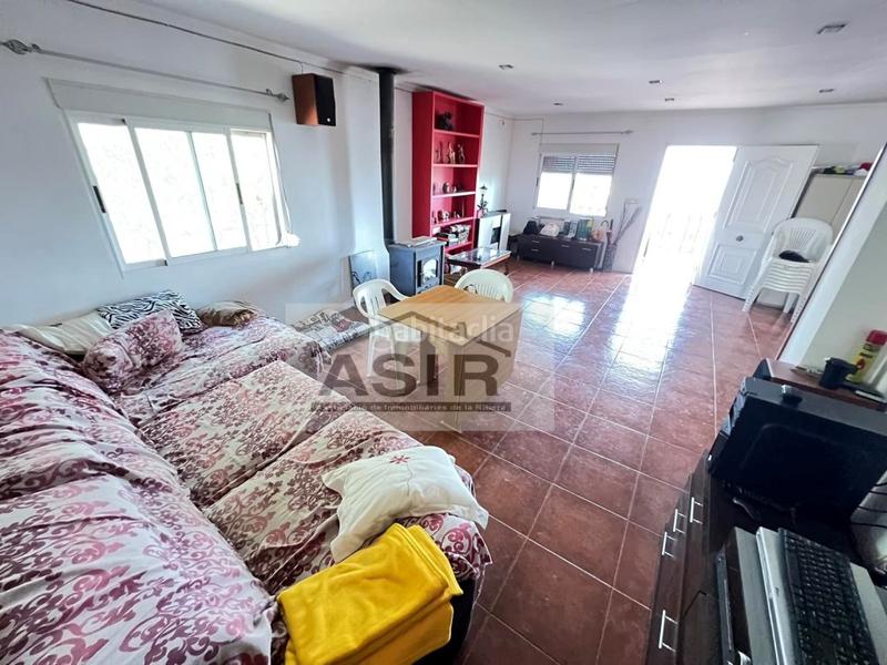 Foto 184b0ad4-d73d-43ff-a240-4133fce9ac9e. Chalet  5 habitaciones venta en Catadau