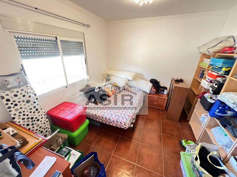 Foto 36c0e98a-9afe-4c9d-a9e5-70e06954abbd. Chalet  5 habitaciones venta en Catadau