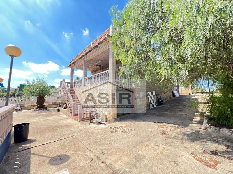 Foto 5c1f557a-59d8-46c4-ac32-c313c8f2038e. Chalet  5 habitaciones venta en Catadau