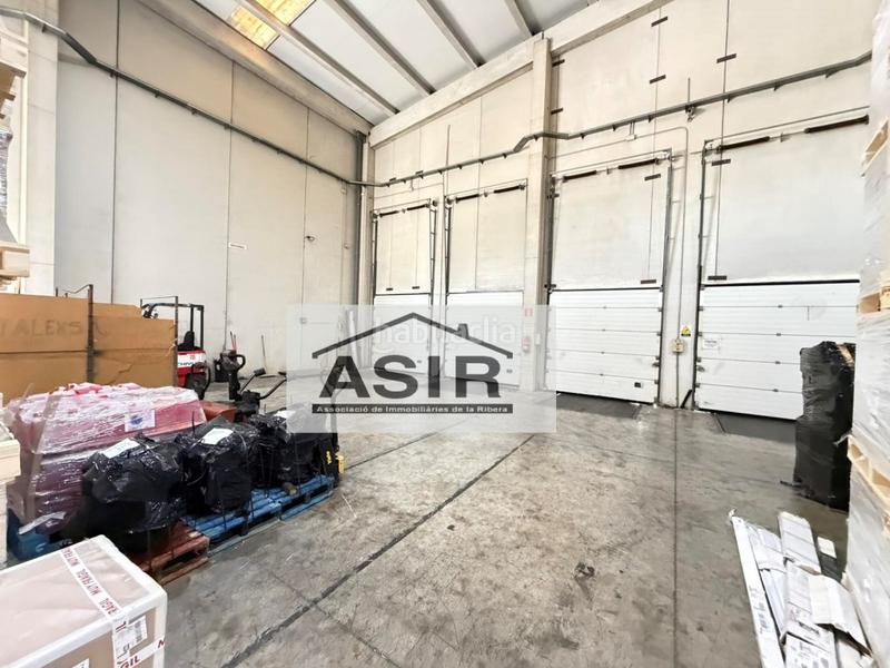 Foto 44f800ff-e4f3-47ac-8f22-a785336fece5. Fabrikhalle in Pobla Llarga (la)